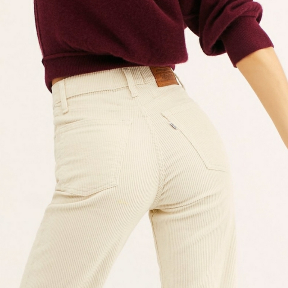 NWT Levi’s Ribcage Straight Ankle Corduroy Pants - Picture 3 of 8
